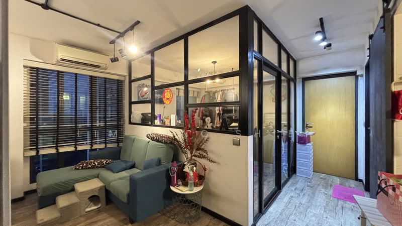 92 Dawson Road HDB Flat For Sale at S$ 830,000 | PropertyGuru Singapore - Living Room