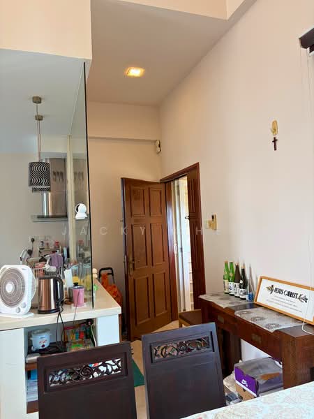 Cavendish Park Condominium For Sale at S$ 1,980,000 | PropertyGuru Singapore - Interior