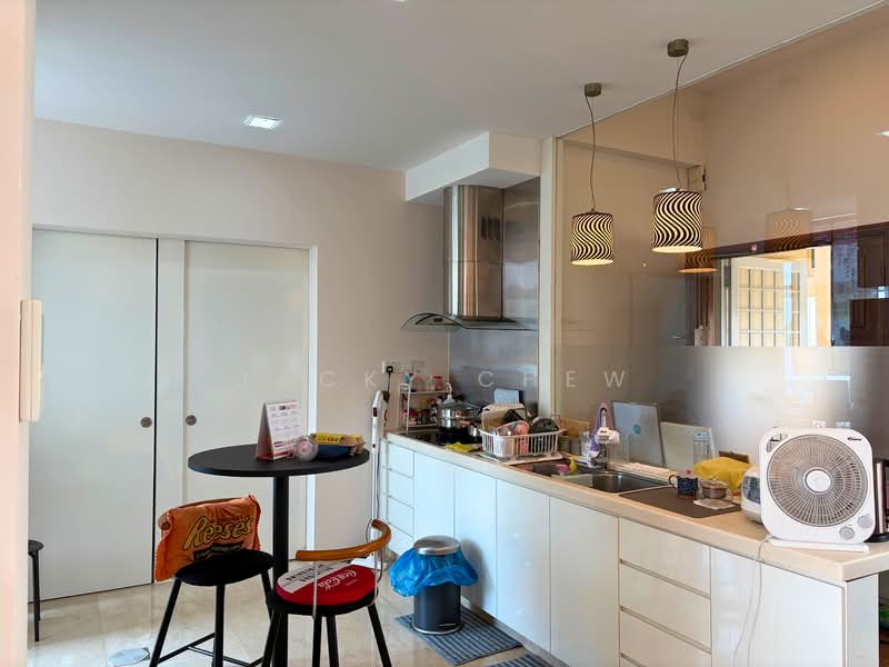 Cavendish Park Condominium For Sale at S$ 1,980,000 | PropertyGuru Singapore - Kitchen