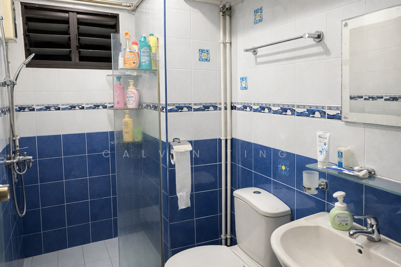990C Jurong West Street 93 HDB Flat For Sale at S$ 354,000 | PropertyGuru Singapore - Bathroom