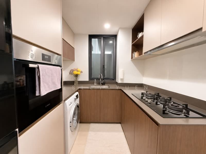 Whistler Grand, 109 West Coast Vale, 3 Bedrooms, 990 sqft, Condominium For Sale, by Wesley Yuen, 500065220 - Kitchen - PropertyGuru.com.sg