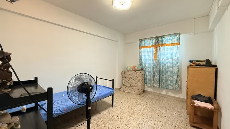5 Saint George's Lane HDB Flat For Sale at S$ 460,000 | PropertyGuru Singapore - Common Bedroom