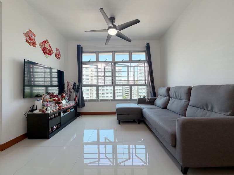 803A Keat Hong Close HDB Flat For Sale at S$ 518,888 | PropertyGuru Singapore - Living Room