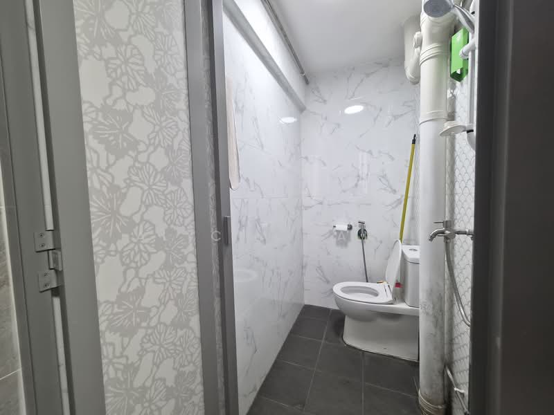 30 Balam Road, 30 Balam Road, 2 Bedrooms, 614 sqft, HDB Flat For Rent, by Alycia Wang, 500065237 - Bathroom - PropertyGuru.com.sg