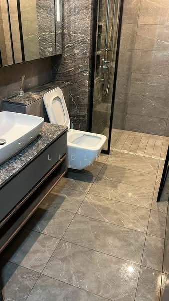 Boulevard 88, 86 Orchard Boulevard, 2 Bedrooms, 1,340 sqft, Condominium For Rent, by Legend Lin, 500065248 - Bathroom - PropertyGuru.com.sg