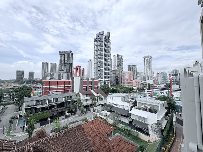 Peak Residence, 337 Thomson Road, 1 Bedroom, 560 sqft, Condominium For Rent, by Ryan Ong 王伟信, 500065254 - Exterior - PropertyGuru.com.sg