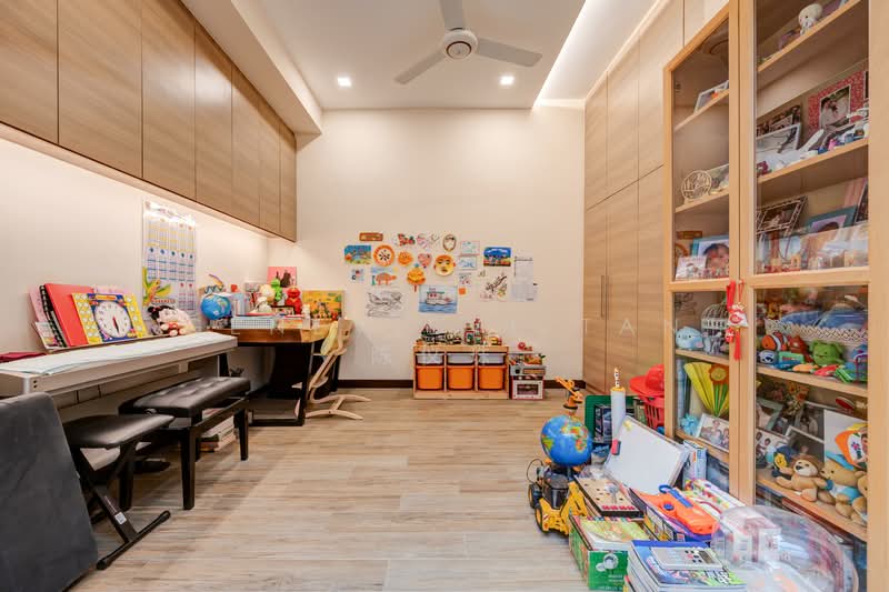 Finland Gardens Condominium For Sale at S$ 2,980,000 | PropertyGuru Singapore