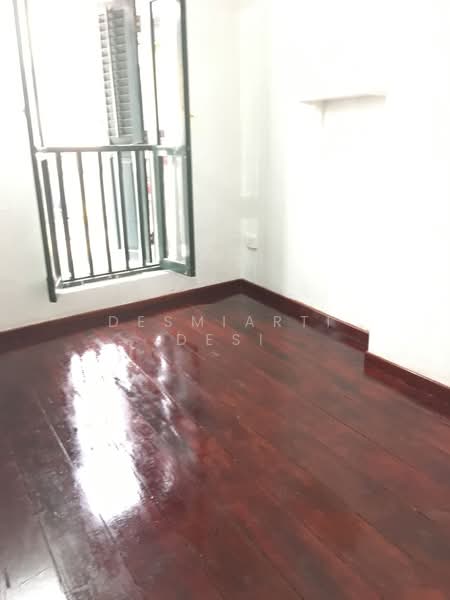 CHEAP 2.5 STOREY WITH RESTAURANT ON 1ST FLOOR, North Bridge Road, 2,598 sqft, Shop / Shophouse For Sale, by Desmiarti Desi, 500065282 - Interior - CommercialGuru.com.sg