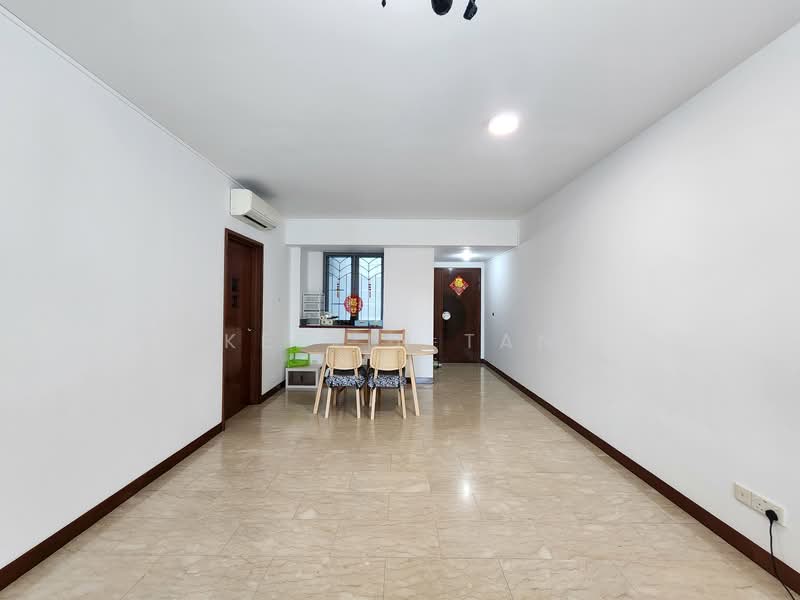 The Madeira, 56 Bukit Batok Street 31, 3 Bedrooms, 1,302 sqft, Condominium For Rent, by Kelvin Tan, 500065298 - Dining Room - PropertyGuru.com.sg