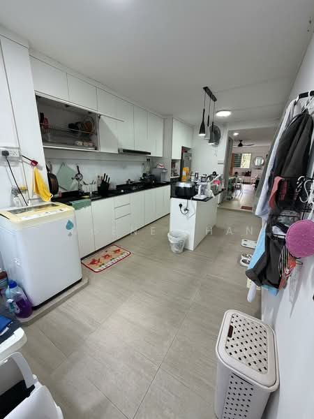 180 Bukit Batok West Avenue 8 HDB Flat For Sale at S$ 458,888 | PropertyGuru Singapore