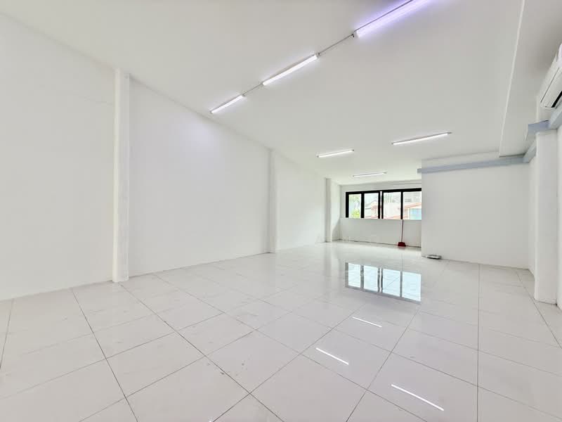 ☎️Shophouse Space @ Upper Thomson | Near MRT | Rarely Available | Great Catchment, , 1,600 sqft, Shop / Shophouse For Rent, by Sean Pang, 500065316 - Interior - CommercialGuru.com.sg