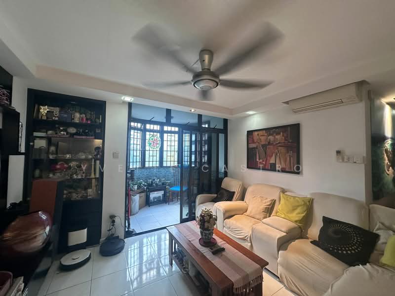 359 Admiralty Drive HDB Flat For Sale at S$ 790,000 | PropertyGuru Singapore - Living Room