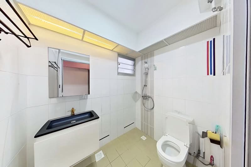 120A Canberra Crescent HDB Flat For Sale at S$ 820,000 | PropertyGuru Singapore - Bathroom