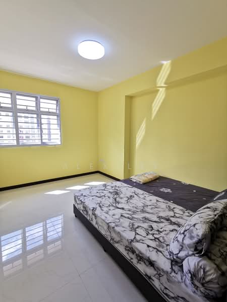 120A Canberra Crescent HDB Flat For Sale at S$ 820,000 | PropertyGuru Singapore - Bedroom