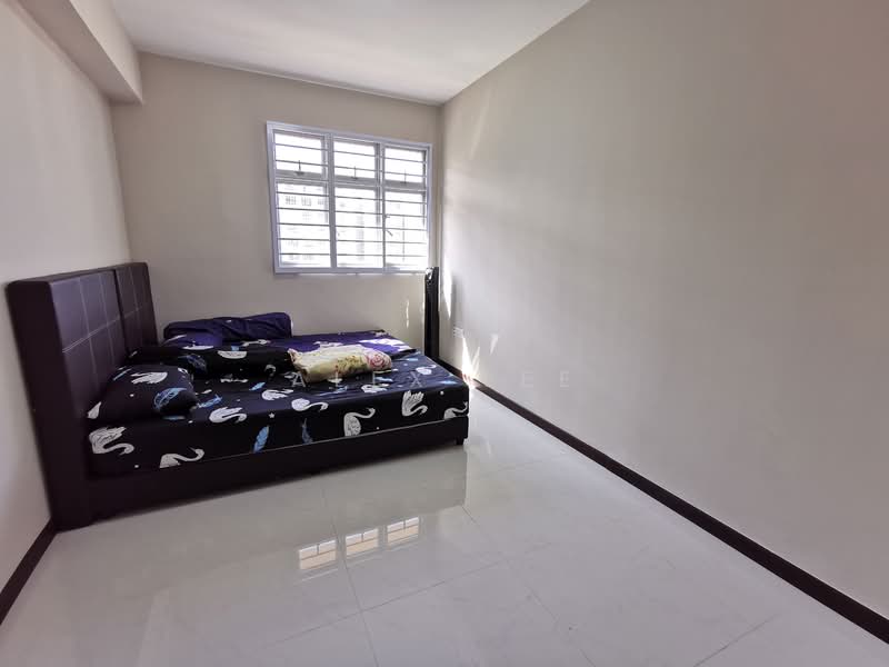 120A Canberra Crescent HDB Flat For Sale at S$ 820,000 | PropertyGuru Singapore - Bedroom