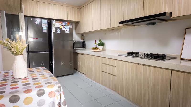 405 Woodlands Street 41 HDB Flat For Sale at S$ 1,200,000 | PropertyGuru Singapore - Kitchen