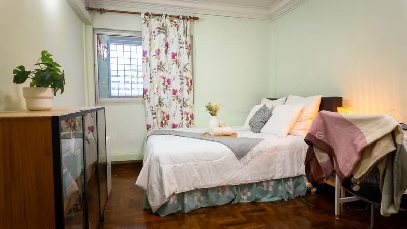 405 Woodlands Street 41 HDB Flat For Sale at S$ 1,200,000 | PropertyGuru Singapore - Bedroom 3