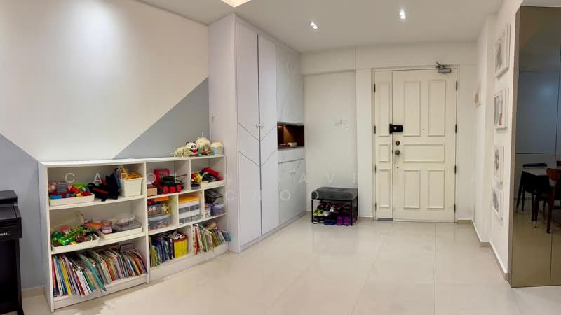 202A Compassvale Drive HDB Flat For Sale at S$ 920,000 | PropertyGuru Singapore - Entrance