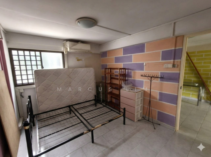 132 Jalan Bukit Merah HDB Flat For Sale at S$ 400,000 | PropertyGuru Singapore - Bedroom