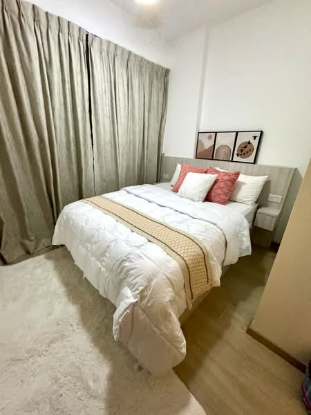 Watercolours Executive Condominium For Sale at S$ 1,350,000 | PropertyGuru Singapore - Bedroom