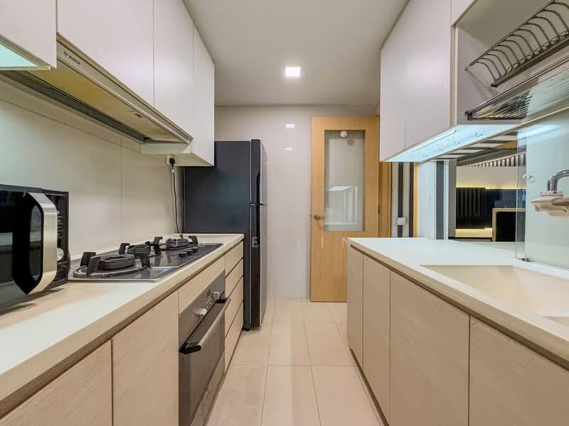 The Tampines Trilliant, 31 Tampines Central 7, 3 Bedrooms, 1,249 sqft, Executive Condominium For Rent, by June Ling, 500065421 - Kitchen - PropertyGuru.com.sg