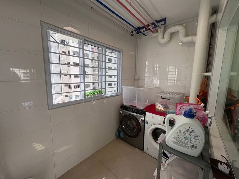 372 Hougang Street 31 HDB Flat For Sale at S$ 930,000 | PropertyGuru Singapore - Interior