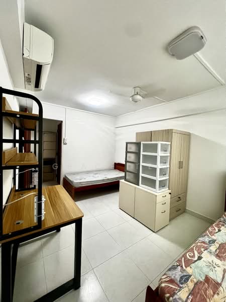 257 Tampines Street 21, 257 Tampines Street 21, Room Rental, 200 sqft, HDB Flat For Rent, by Grace Teo, 500065428 - Bedroom - PropertyGuru.com.sg