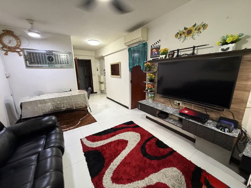 166A Teck Whye Crescent HDB Flat For Sale at S$ 380,000 | PropertyGuru Singapore - Living Room