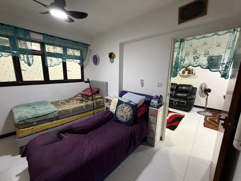 166A Teck Whye Crescent HDB Flat For Sale at S$ 380,000 | PropertyGuru Singapore - Bedroom