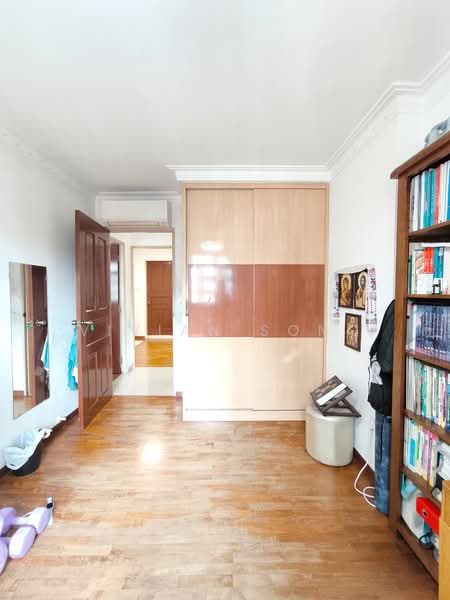 675B Jurong West Street 64 HDB Flat For Sale at S$ 660,000 | PropertyGuru Singapore - Interior