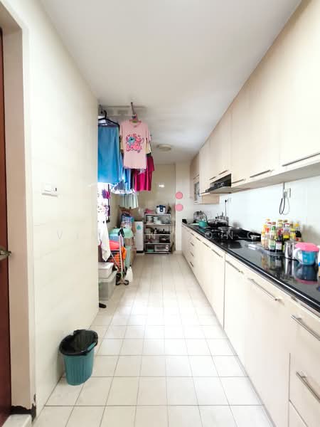 675B Jurong West Street 64 HDB Flat For Sale at S$ 660,000 | PropertyGuru Singapore