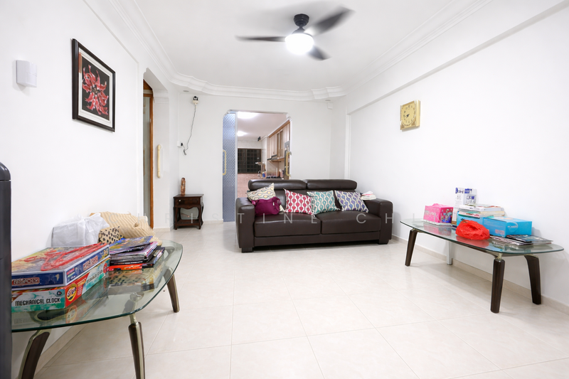 122 Ang Mo Kio Avenue 3, 122 Ang Mo Kio Avenue 3, 2 Bedrooms, 721 sqft, HDB Flat For Rent, by Christine Chin, 500065463 - Living Room - PropertyGuru.com.sg