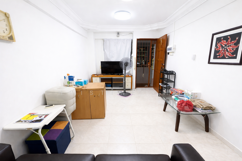 122 Ang Mo Kio Avenue 3, 122 Ang Mo Kio Avenue 3, 2 Bedrooms, 721 sqft, HDB Flat For Rent, by Christine Chin, 500065463 - Living Room - PropertyGuru.com.sg
