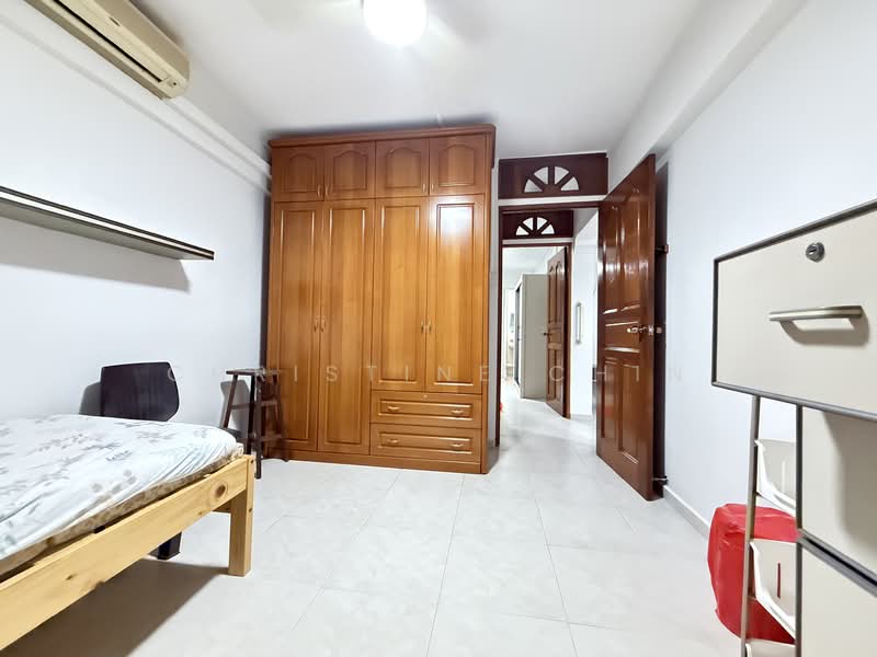 122 Ang Mo Kio Avenue 3, 122 Ang Mo Kio Avenue 3, 2 Bedrooms, 721 sqft, HDB Flat For Rent, by Christine Chin, 500065463 - Bedroom - PropertyGuru.com.sg