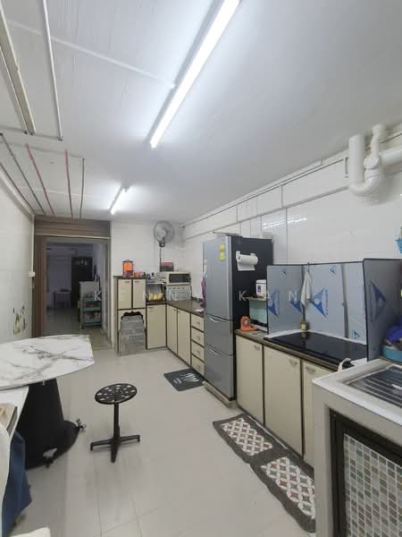 612 Ang Mo Kio Avenue 4, 612 Ang Mo Kio Avenue 4, Room Rental, 100 sqft, HDB Flat For Rent, by Kenny Kan, 500065465 - Kitchen - PropertyGuru.com.sg