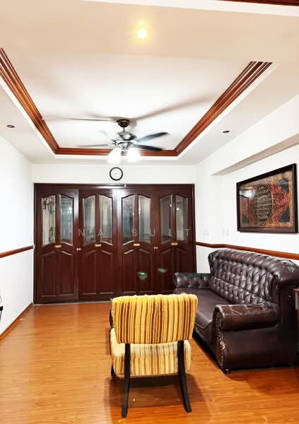 370 Woodlands Avenue 1 HDB Flat For Sale at S$ 770,000 | PropertyGuru Singapore - Living Room