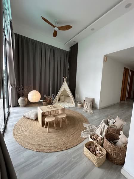 The Esta, Amber Gardens, 5 Bedrooms, 3,068 sqft, Condominium For Sale, by Addine Cheong, 500065476 - Family area - PropertyGuru.com.sg