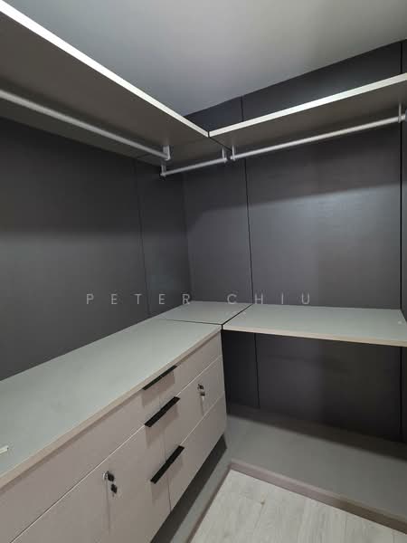 River Isles Condominium For Sale at S$ 1,750,000 | PropertyGuru Singapore - Master Bedroom