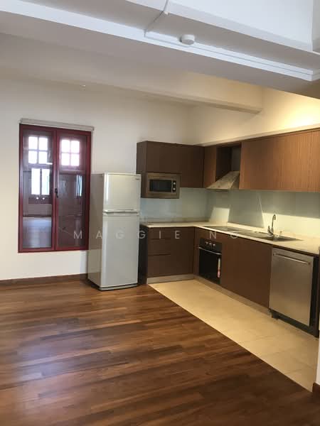 Conservation Shophouse for Rent in Chinatown, , 2 Bedrooms, 995 sqft, Conservation House For Rent, by Maggie Ng, 500065560 - Kitchen - PropertyGuru.com.sg