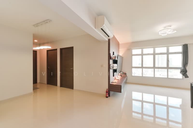 70B Telok Blangah Heights HDB Flat For Sale at S$ 999,999 | PropertyGuru Singapore - Living Room