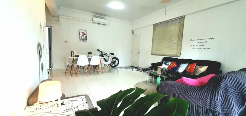 Kim Sia Court, 1 Jalan Jintan, Room Rental, 100 sqft, Apartment For Rent, by Trev Chua, 500065578 - Living Room - PropertyGuru.com.sg