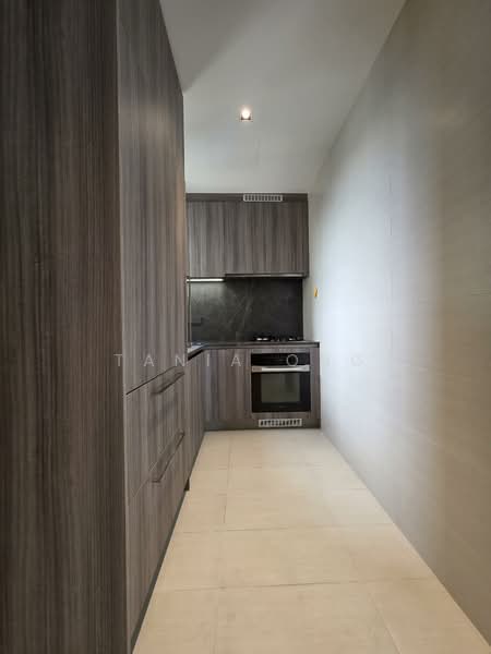 Klimt Cairnhill, 71 Cairnhill Road, 3 Bedrooms, 1,432 sqft, Condominium For Rent, by Tania Ong, 500065589 - Kitchen - PropertyGuru.com.sg