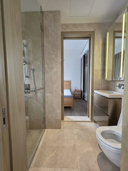 Klimt Cairnhill, 71 Cairnhill Road, 3 Bedrooms, 1,432 sqft, Condominium For Rent, by Tania Ong, 500065589 - Bathroom - PropertyGuru.com.sg