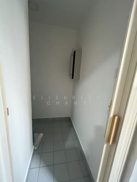 The Bayshore, 24 Bayshore Road, 2 Bedrooms, 960 sqft, Condominium For Rent, by Elizabeth Chang, 500065602 - Maid's Room - PropertyGuru.com.sg