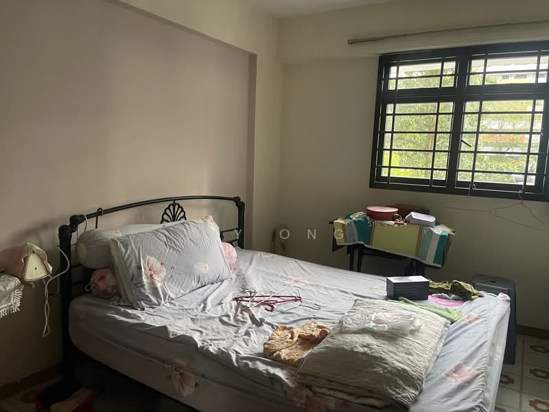 227 Lorong 8 Toa Payoh HDB Flat For Sale at S$ 499,999 | PropertyGuru Singapore - Bedroom