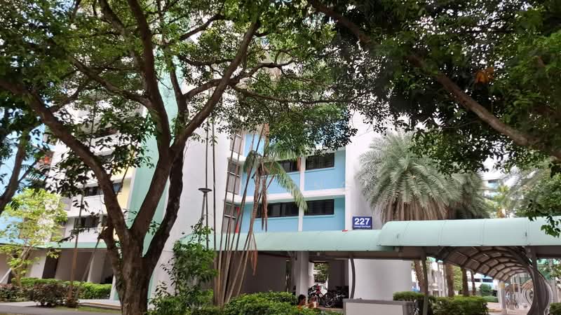 227 Lorong 8 Toa Payoh, 227 Lorong 8 Toa Payoh, 3 Bedrooms, 883 sqft, HDB Flat For Sale, by Ivy Ong, 500065610 - Exterior - PropertyGuru.com.sg