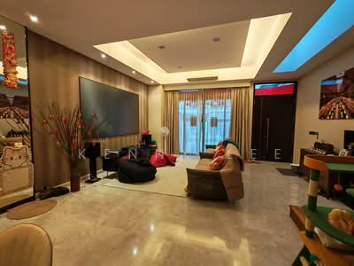 For Sale - Luxus Hills