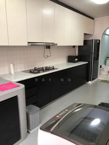 117 Yishun Ring Road, 117 Yishun Ring Road, 2 Bedrooms, 750 sqft, HDB Flat For Rent, by Ray Ng, 500065653 - Kitchen - PropertyGuru.com.sg