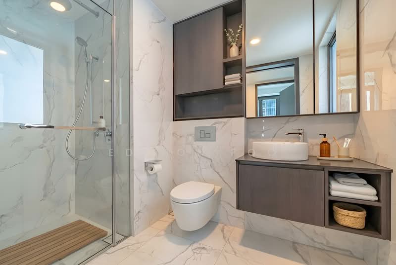 LIV @ MB Condominium For Sale at S$ 1,990,000 | PropertyGuru Singapore - Bathroom