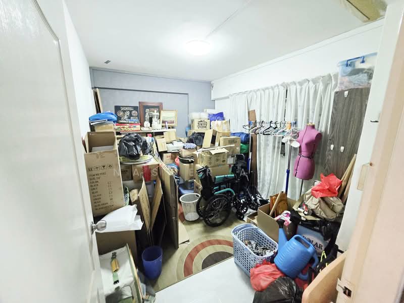 604 Woodlands Drive 42 HDB Flat For Sale at S$ 528,000 | PropertyGuru Singapore - Common BdRm1